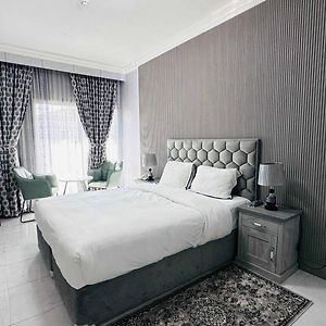 Deluxe Zimmer mit Kingsize-Bett